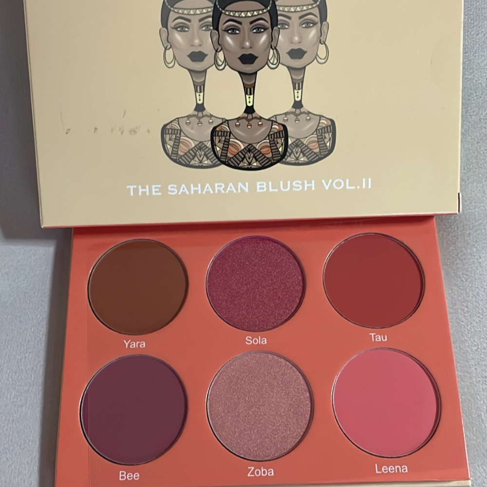 Juvia's Place Saharan Blush Palette Vol. II - Vibrant Shades